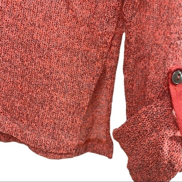 Dolce Vita Crop Knit with Hood - Picture 6 of 6